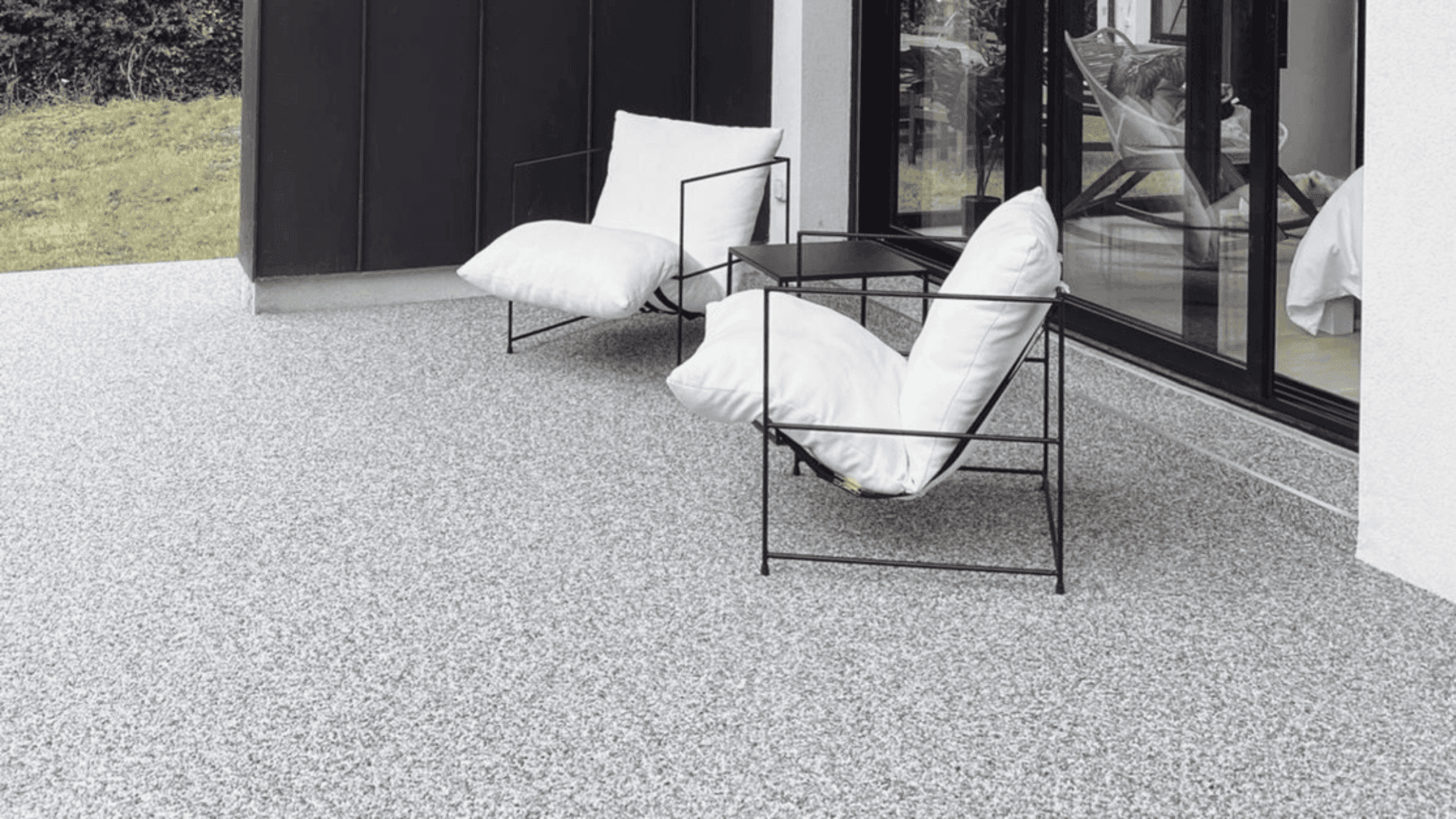 Fourniture et application de moquette de pierre en résine - Les Voiles Habitats