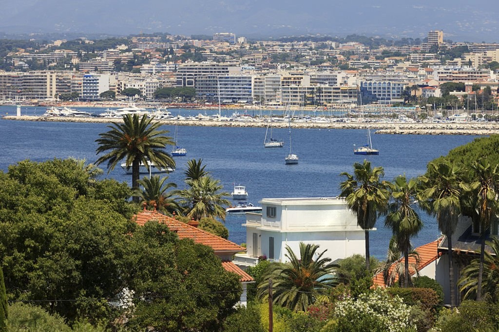Piscines et spas Antibes - Juan-les-Pins - Les Voiles Habitats